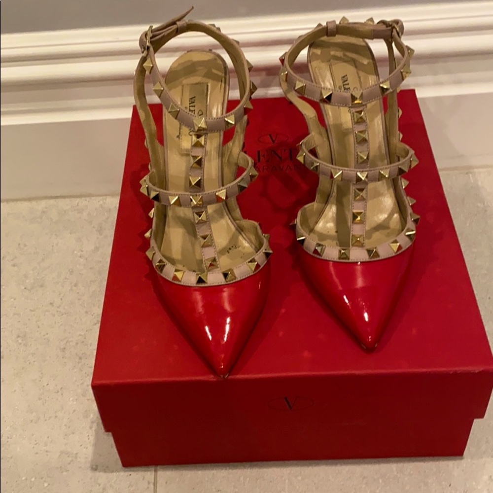 Red Valentinos